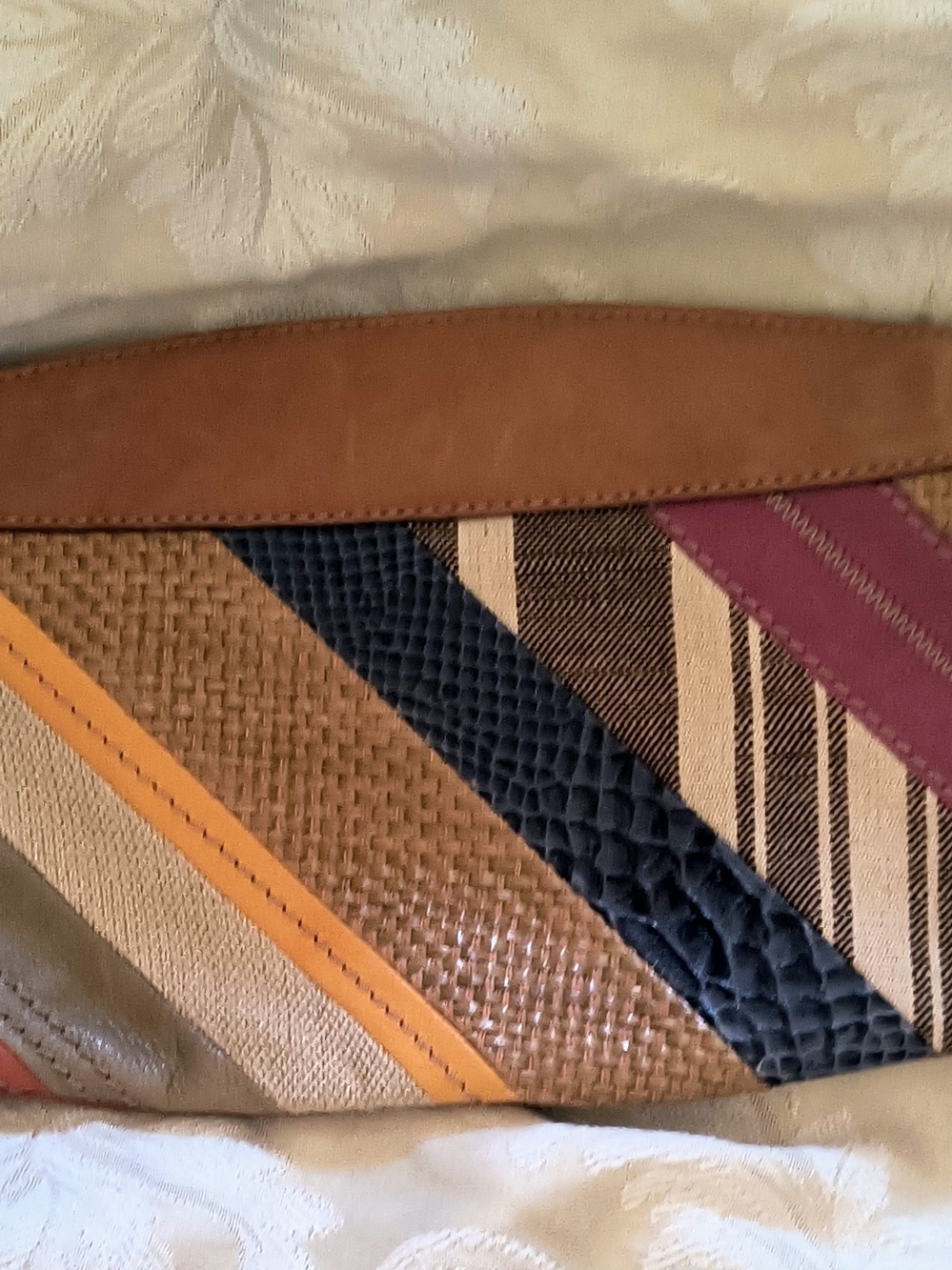 Fossil Clutch